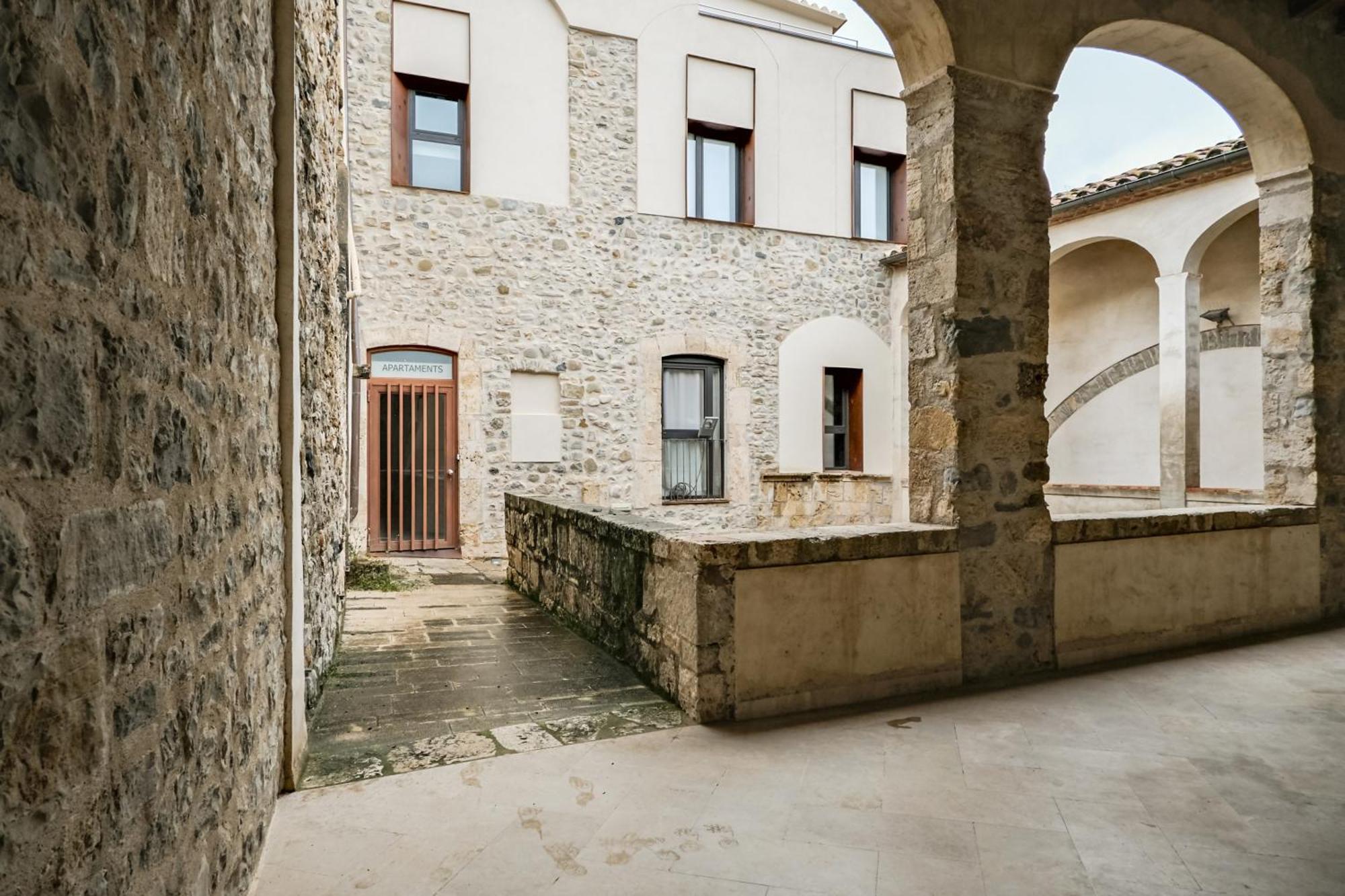 Can Cintet 1 Apartamento En La Plaza De Besalú Exterior foto